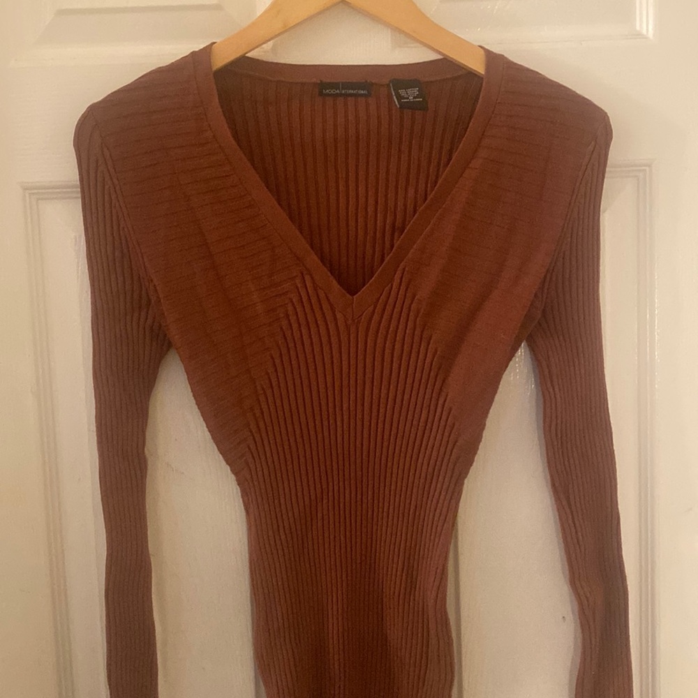 Moda International V neck sweater dress. Size M